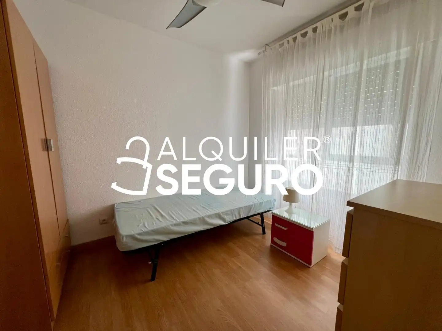 Dormitori de Pis de lloguer en Alcobendas amb Aire condicionat, Calefacció i Terrassa