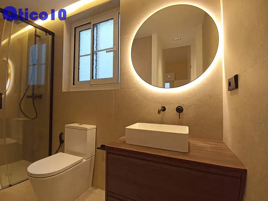 Flat for rent in Calle Asturias, Parque San Francisco - Uría