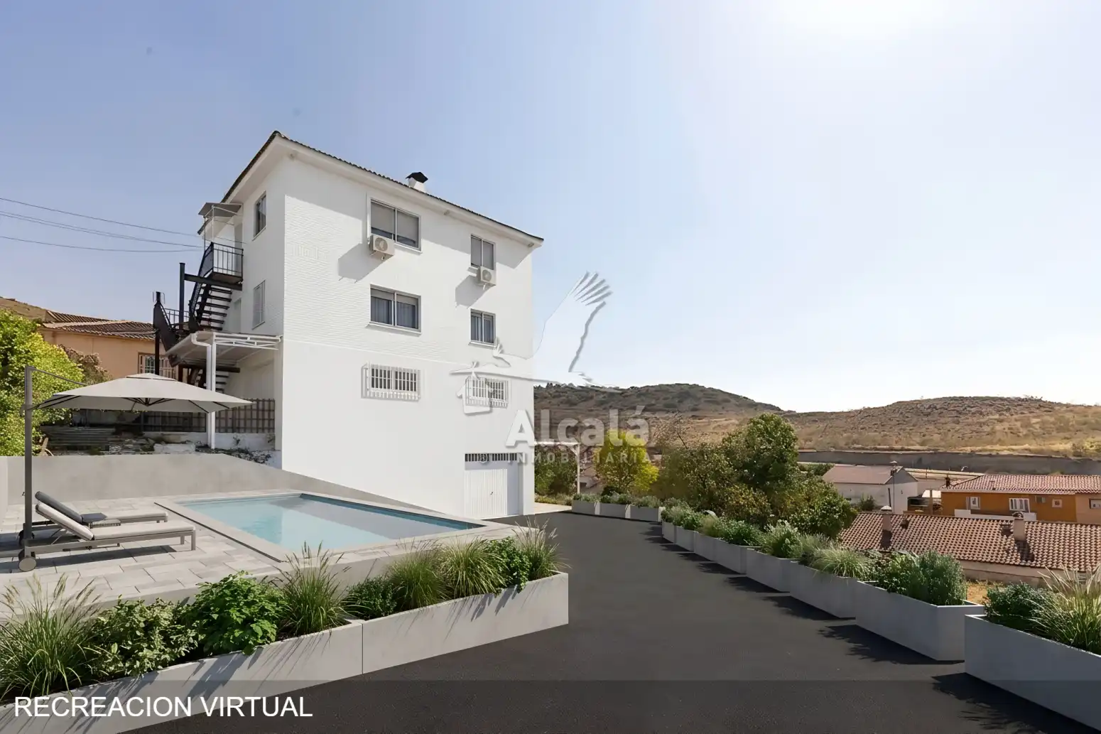 Vista exterior de Casa o xalet en venda en Villalbilla amb Aire condicionat, Calefacció i Jardí privat