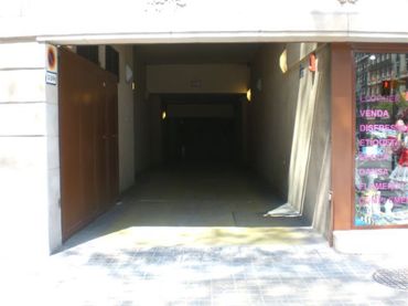 Individual en alquiler en GRAN VIA DE LES CORTS CATALANES 633