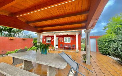 Garden of House or chalet for sale in Vilanova de Arousa  with Heating, Terrace and Storage room