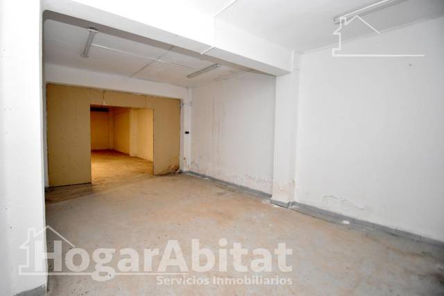 Local comercial en Venta en Calle PALLETER EL en Benetússer