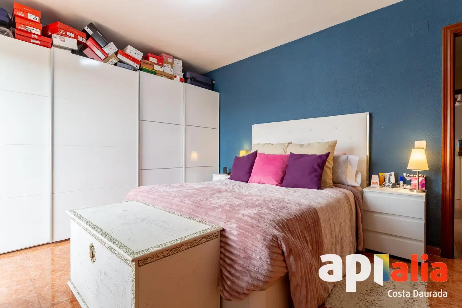 Semi-detached house with pool for sale in Calle CALIFORNIA DE, imagen 32