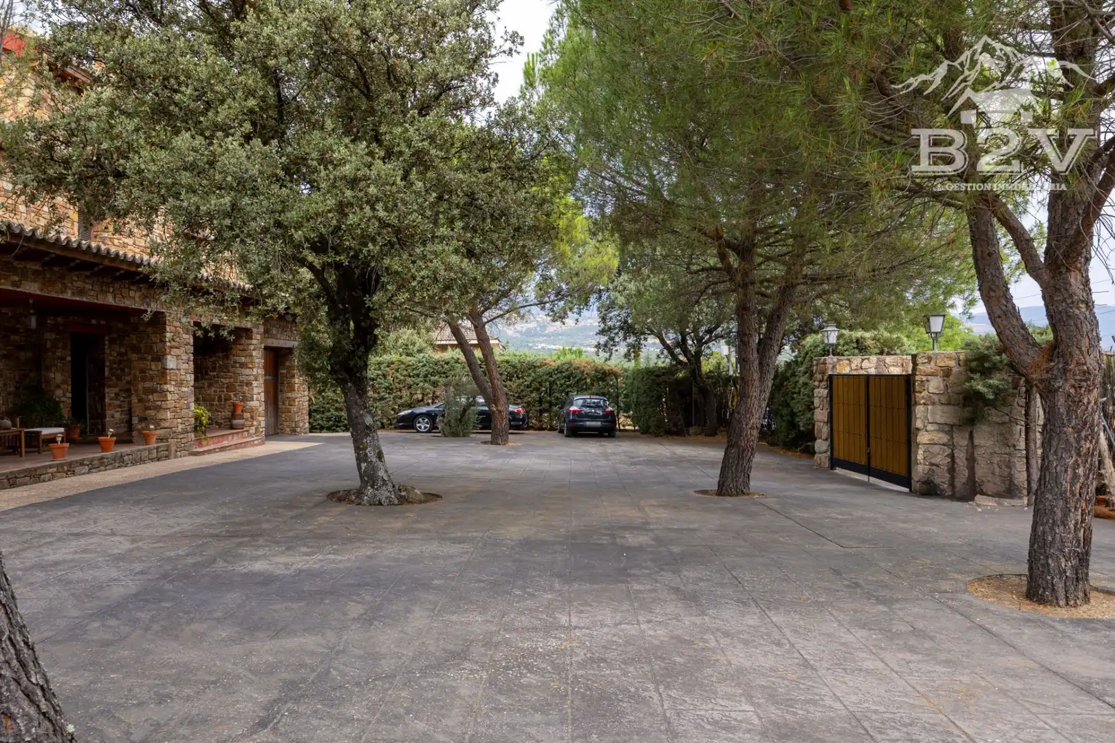 Parking de Casa o chalet en venta en Garganta de los Montes con Aire acondicionado, Calefacción y Jardín privado