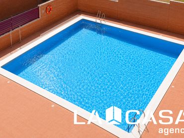 Casa pareada con balcón en venta en La Motilla - Fuente del Rey
