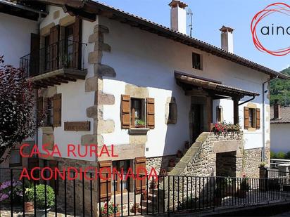 Vista exterior de Casa o xalet en venda en Elgorriaga amb Balcó