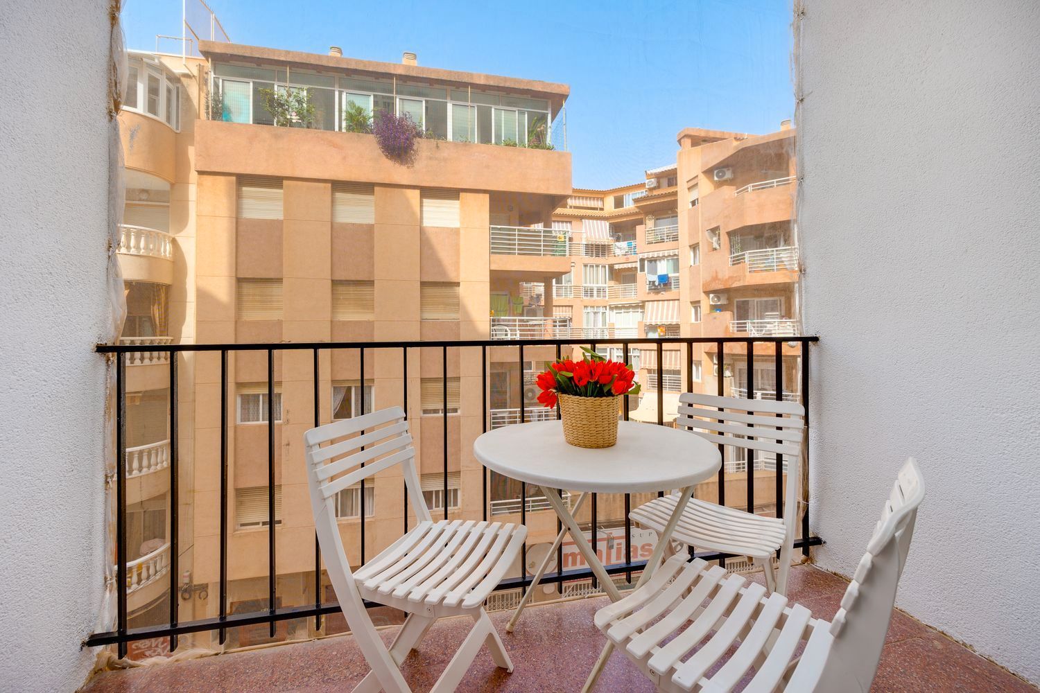 Terrassa de Estudi en venda en Torrevieja amb Terrassa i Moblat