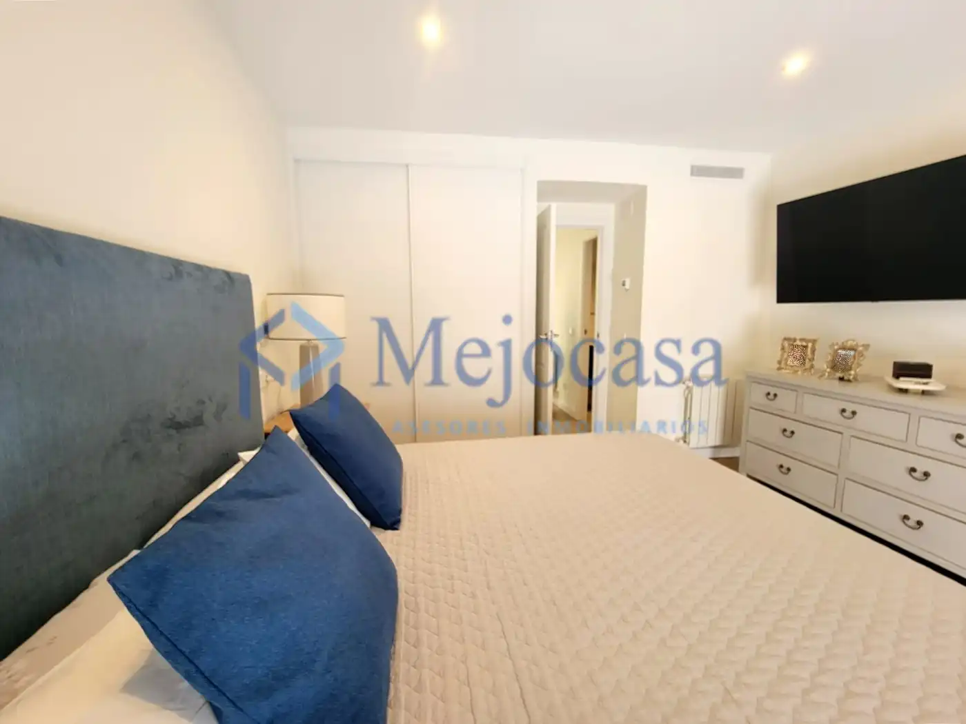 Bedroom of Detached homes for sale in Madrid  with Air Conditioner, Heating and Private garden
