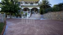 Vista exterior de Casa o xalet en venda en  Jaén Capital amb Aire condicionat, Calefacció i Piscina