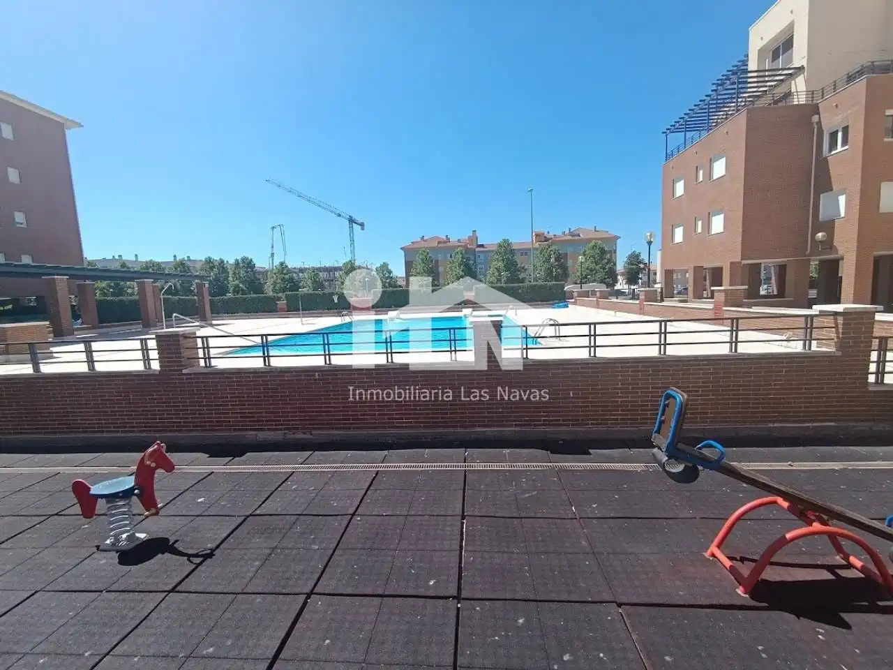 Piscina de Pis en venda en Ávila amb Calefacció, Traster i Piscina comunitària