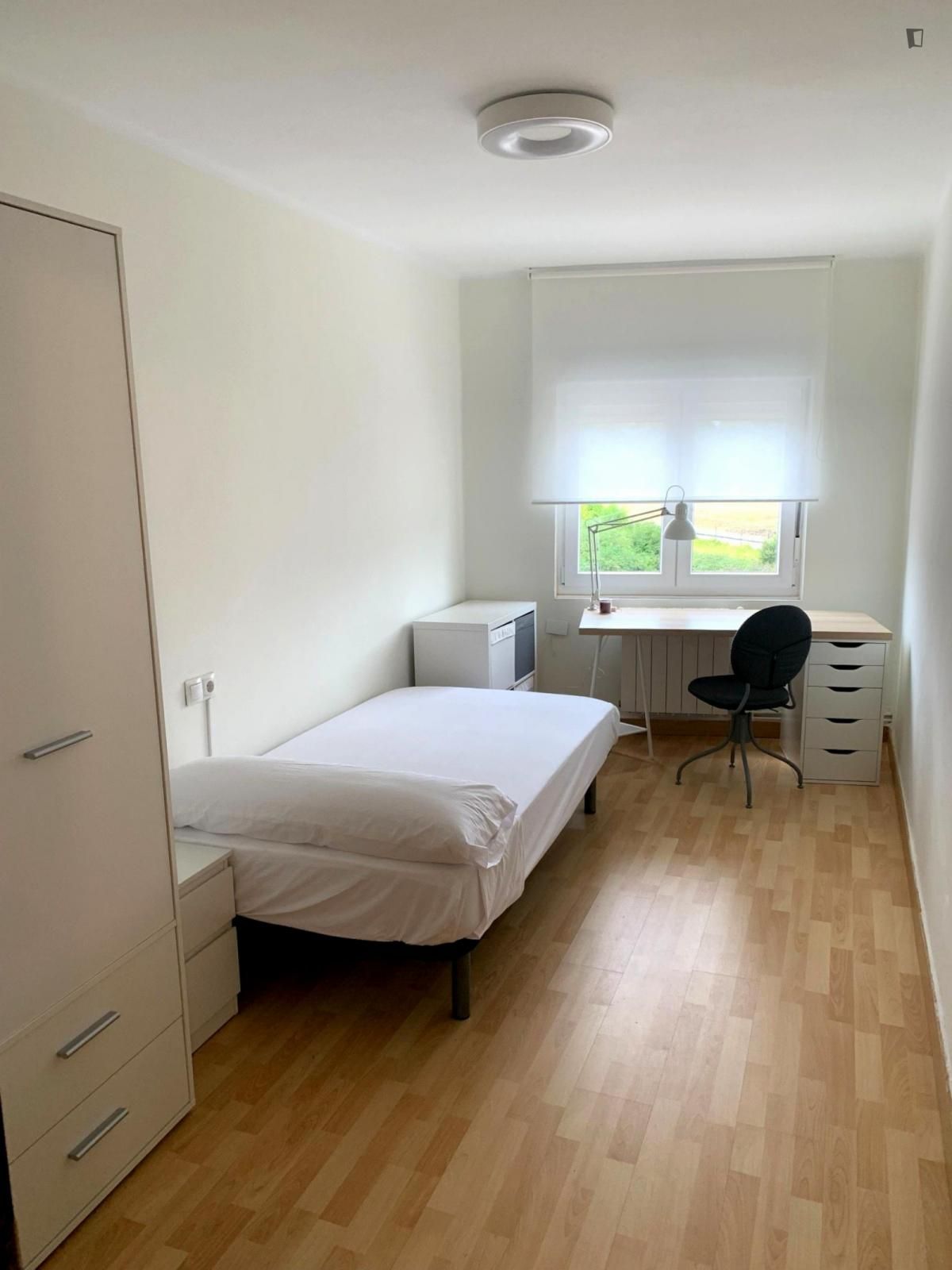Bedroom of Apartment to share in Oviedo   with Heating, Furnished and Oven