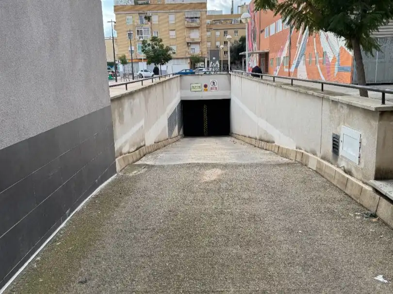 Parking de Garaje de alquiler en Sagunto / Sagunt con Alarma