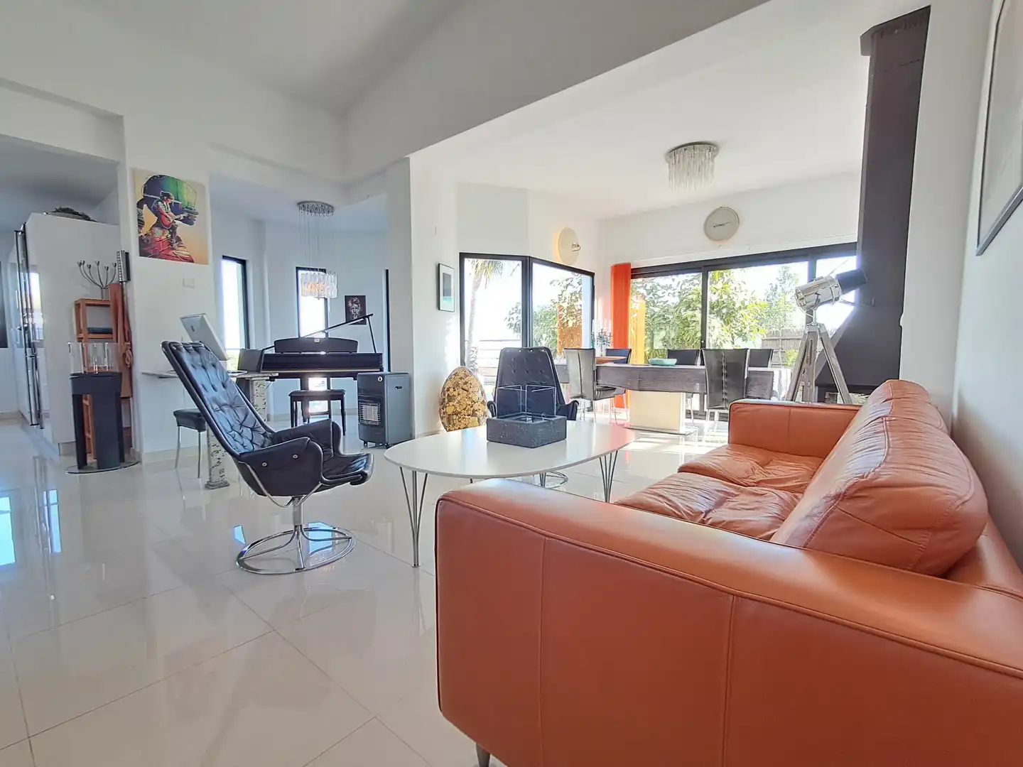 Sala d'estar de Casa o xalet en venda en Polop amb Aire condicionat, Calefacció i Jardí privat