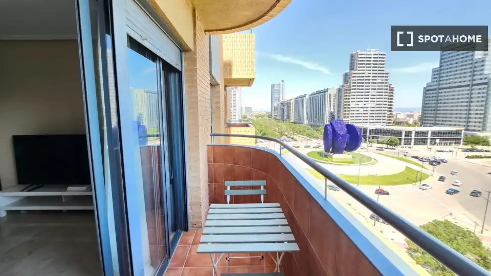 Terrassa de Pis de lloguer en Valencia amb Aire condicionat, Calefacció i Moblat