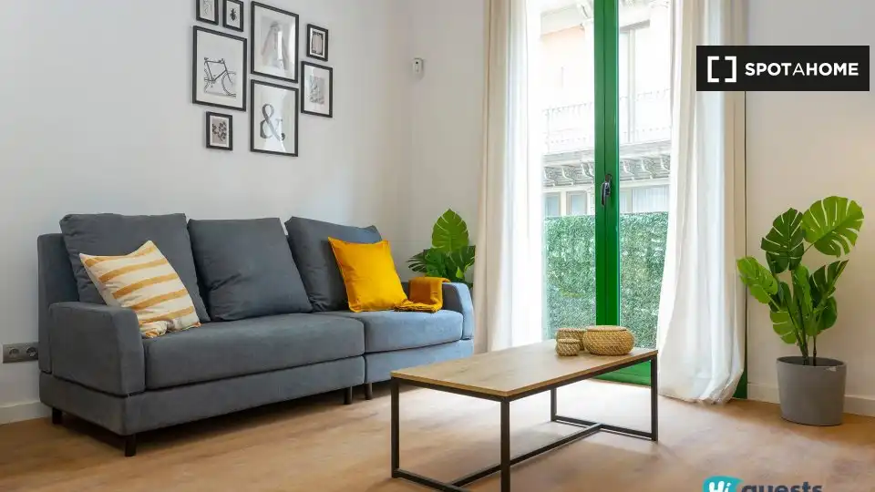 Appartamento con terrazza in affitto a Ciutat Vella, imagen 4