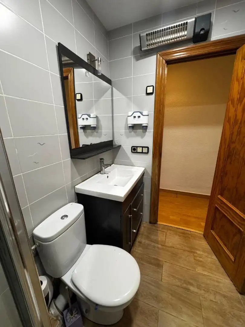 Bathroom of Flat for sale in Alicante / Alacant  with Air Conditioner, Heating and Balcony