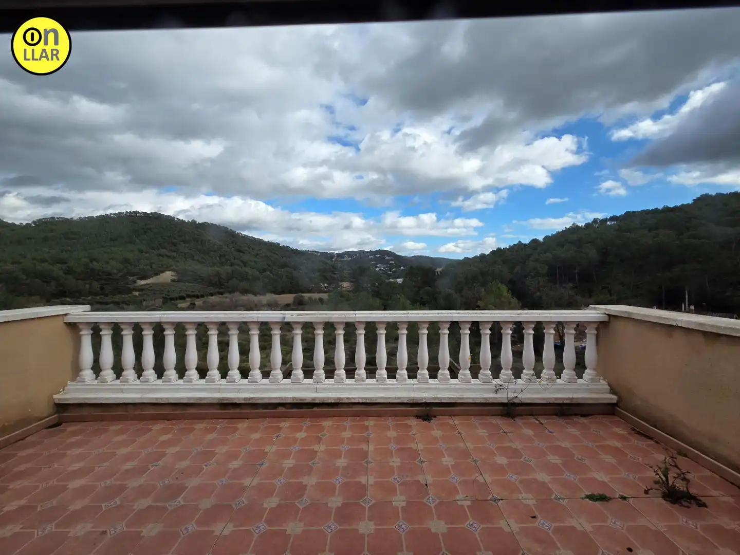 Terrassa de Casa o xalet en venda en Canyelles amb Piscina comunitària