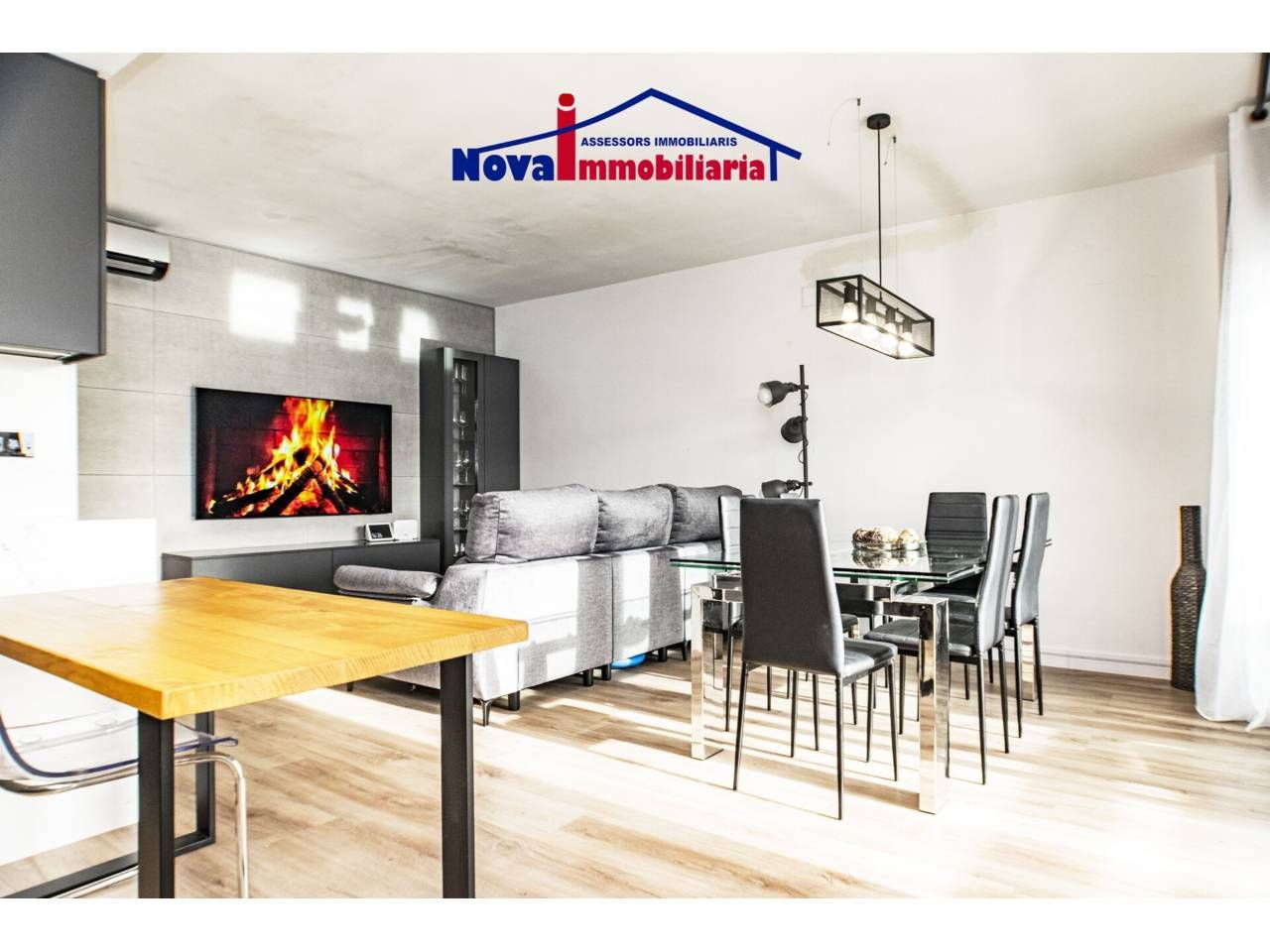 Sala de estar de Piso en venta en Viladecans con Aire acondicionado, Calefacción y Parquet