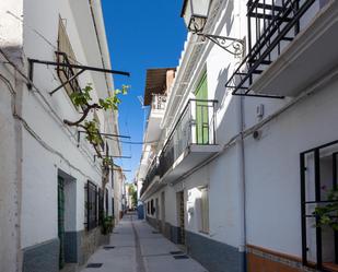 Vista exterior de Casa adosada en venda en Albuñuelas amb Terrassa