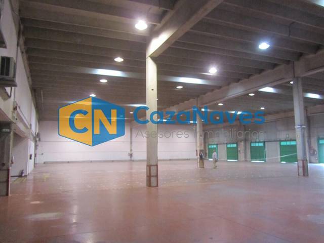 Nave industrial en Alquiler en Calle Torres Quevedo en Barrio de la Estación
