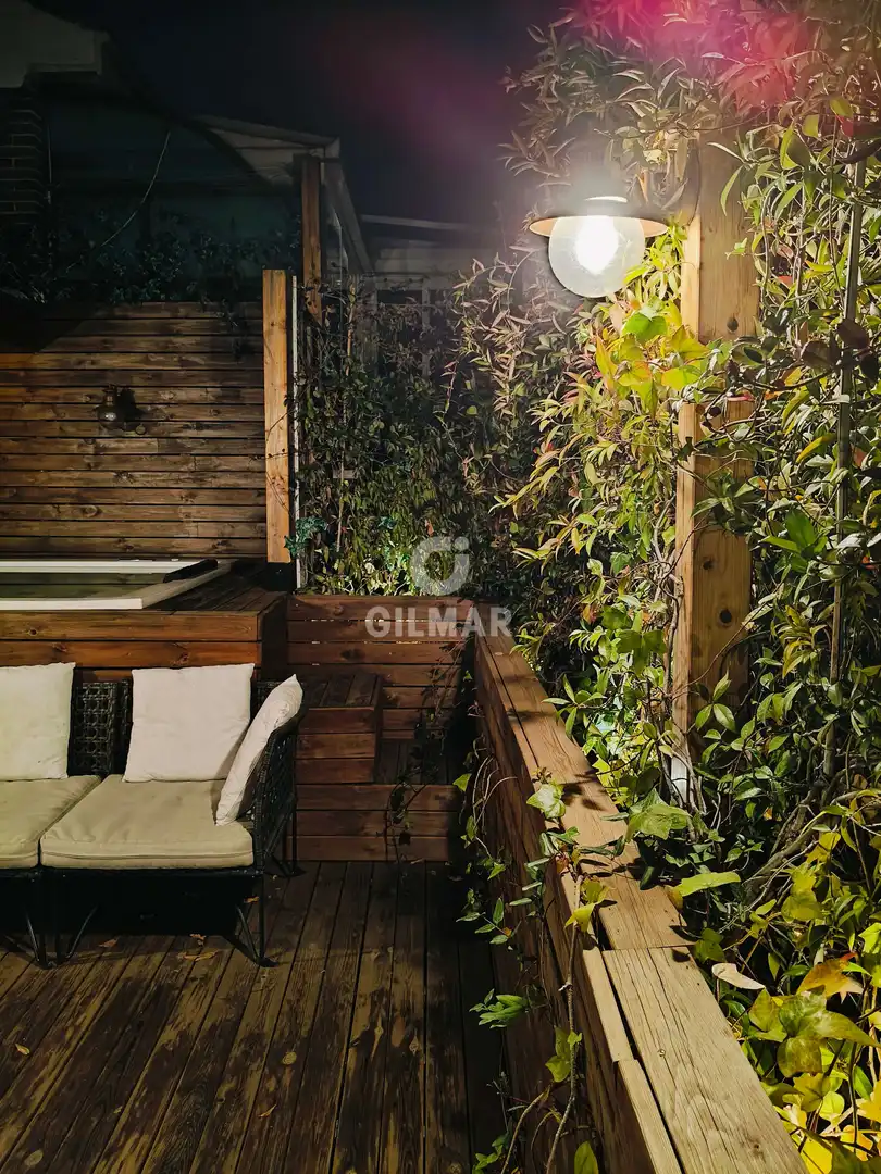 Terraza de Ático en venta en Madrid con Calefacción, Piscina y Balcón