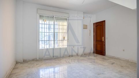 Foto 3 von Gebäude zum Verkauf in Cordoba, 14, La Algaba, Sevilla