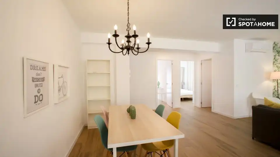 Comedor de Piso de alquiler en Valencia con Aire acondicionado, Calefacción y Amueblado