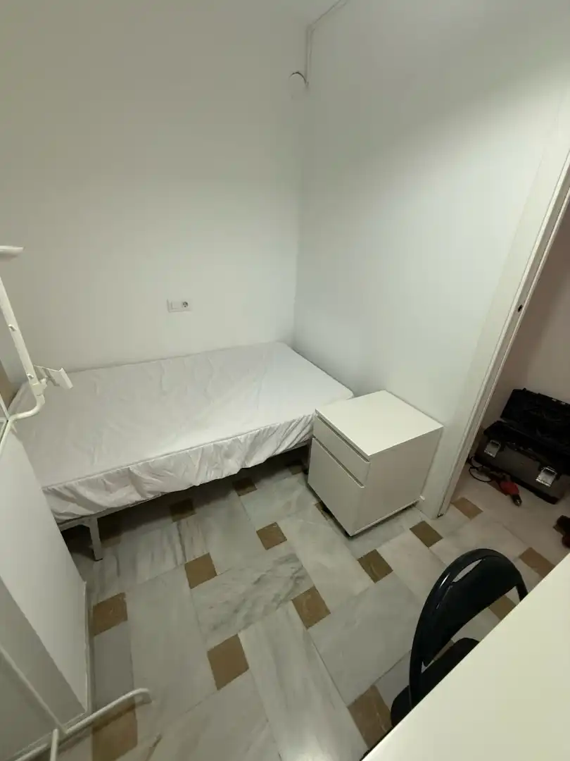Schlafzimmer von Wohnung zur Miete in Granada mit Terrasse, Möbliert und Ofen