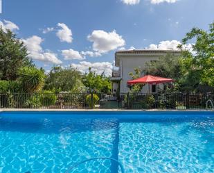 Piscina de Casa o xalet en venda en Cájar amb Calefacció, Jardí privat i Terrassa