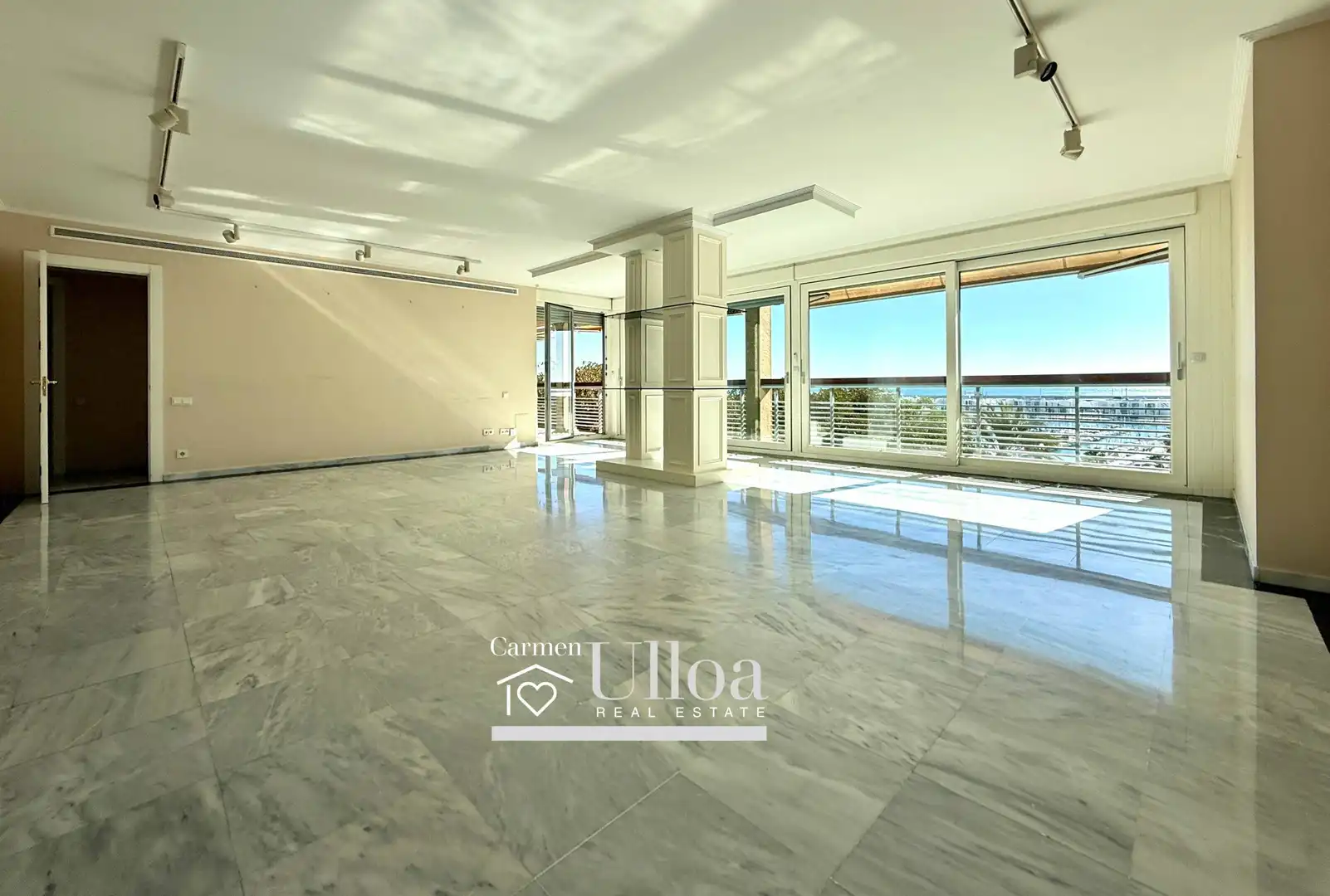 Sala d'estar de Apartament en venda en Alicante / Alacant amb Aire condicionat, Calefacció i Jardí privat