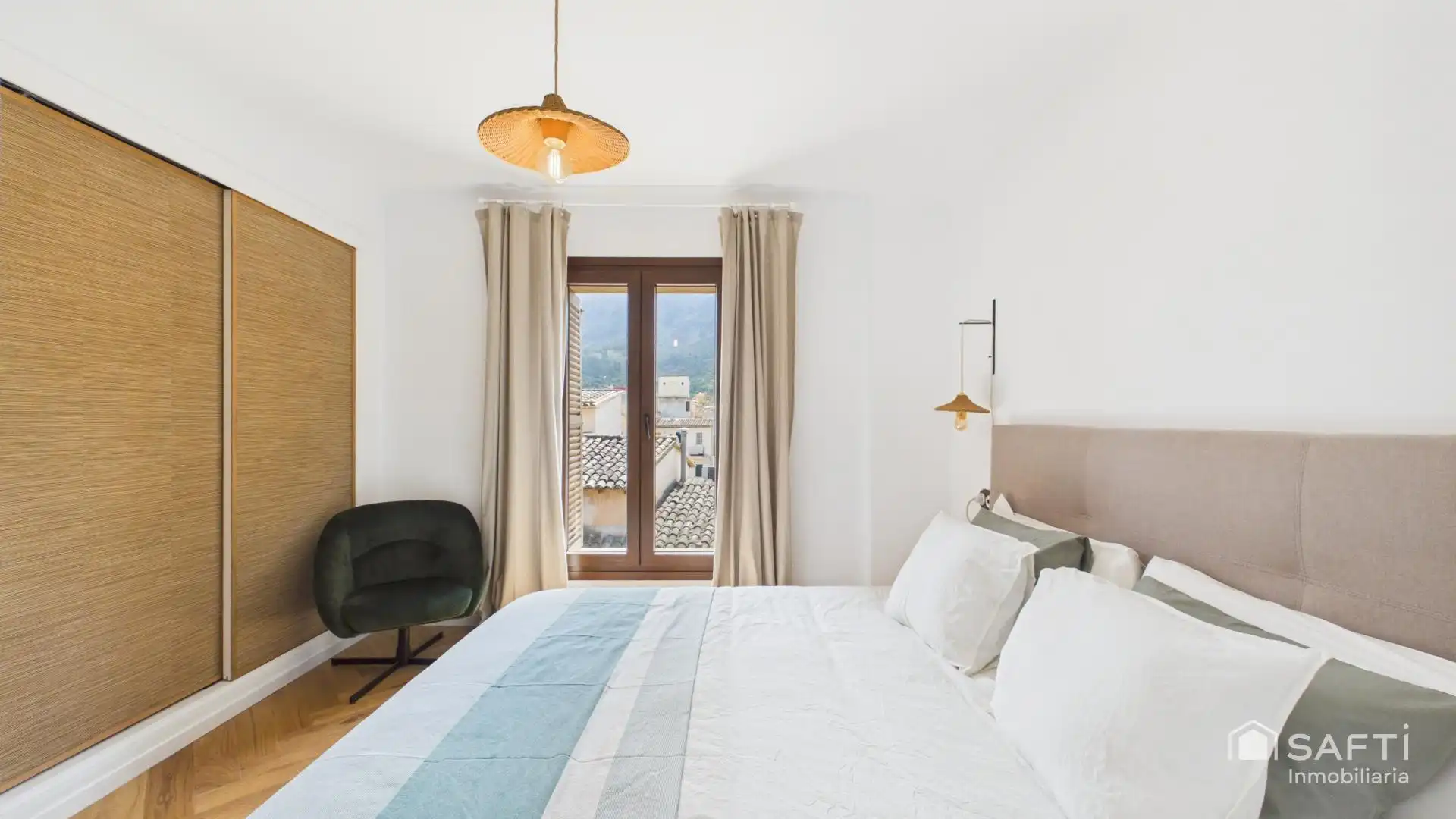 Bedroom of Flat for sale in Sóller