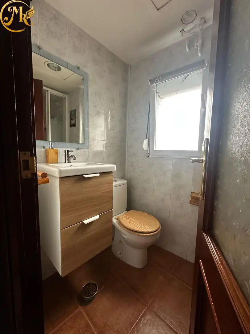 Bathroom of Flat for rent in Santander
