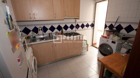 Foto 5 de Piso en venta en De Daniel Defoe, Cortijo Alto, Málaga Capital
