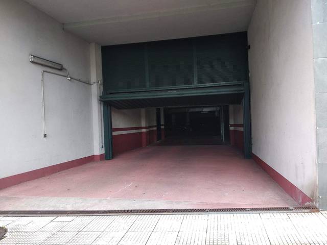Garaje en Venta en Rua das Devesas, 1 en A Parda