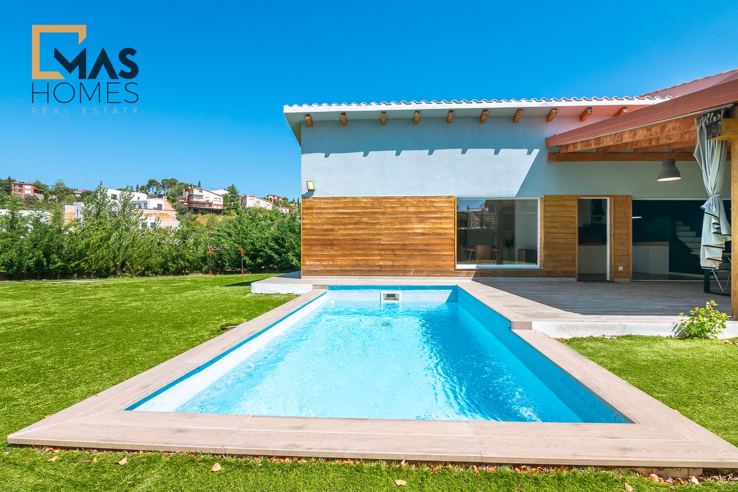 Swimming pool of House or chalet for sale in Viladecavalls  with Air Conditioner, Heating and Private garden