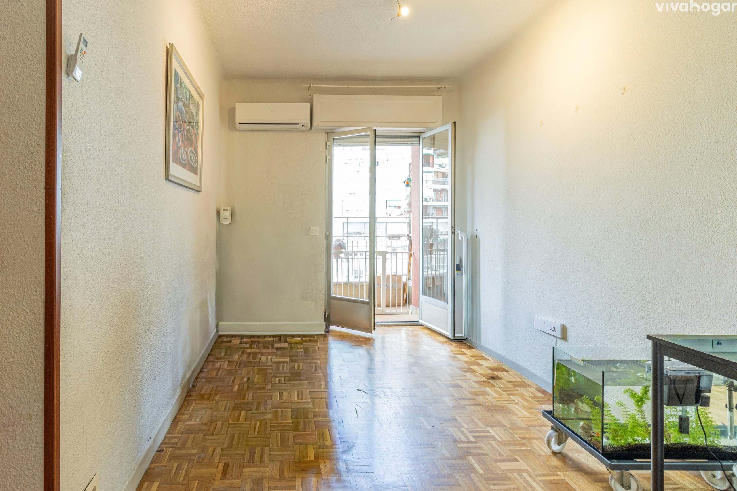 Piso en venta en DONOSTIARRA, Concepción, Ciudad Lineal