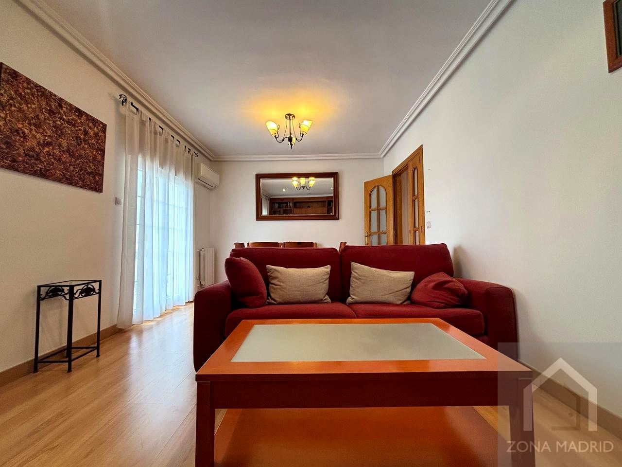 Living room of Flat for sale in  Madrid Capital  with Air Conditioner, Heating and Terrace