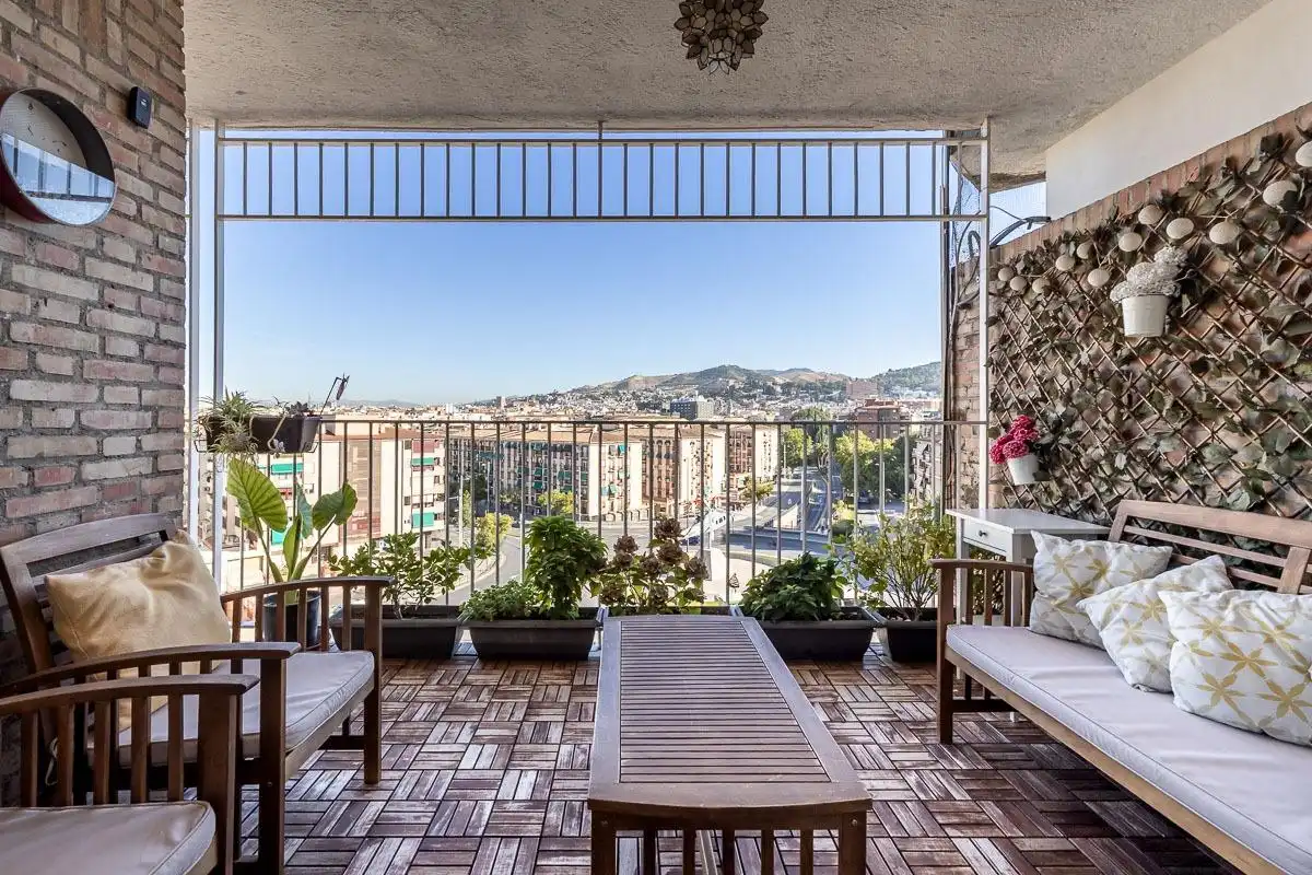 Piso con ascensor en venta en Avenida DE AMERICA