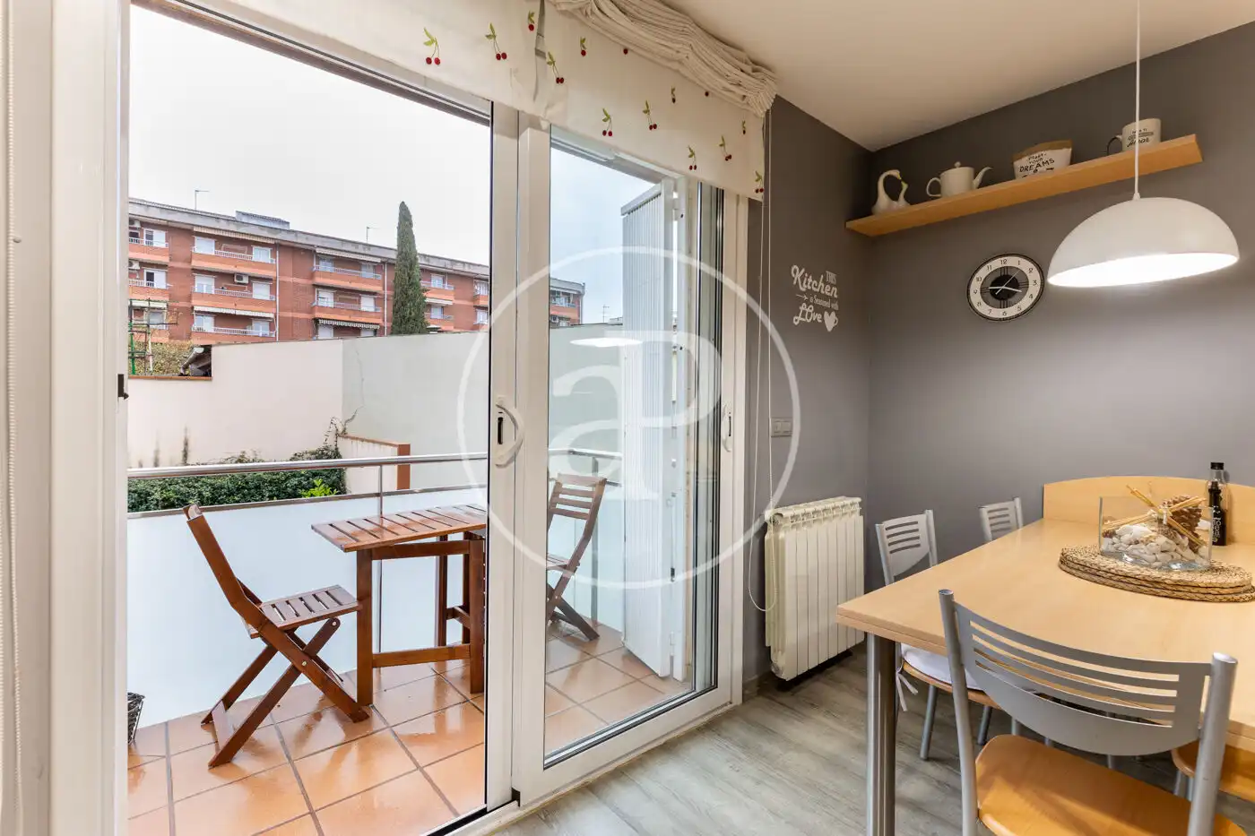 Terrasse von Einfamilien-Reihenhaus zum Verkauf in Sabadell mit Klimaanlage, Heizung und Terrasse