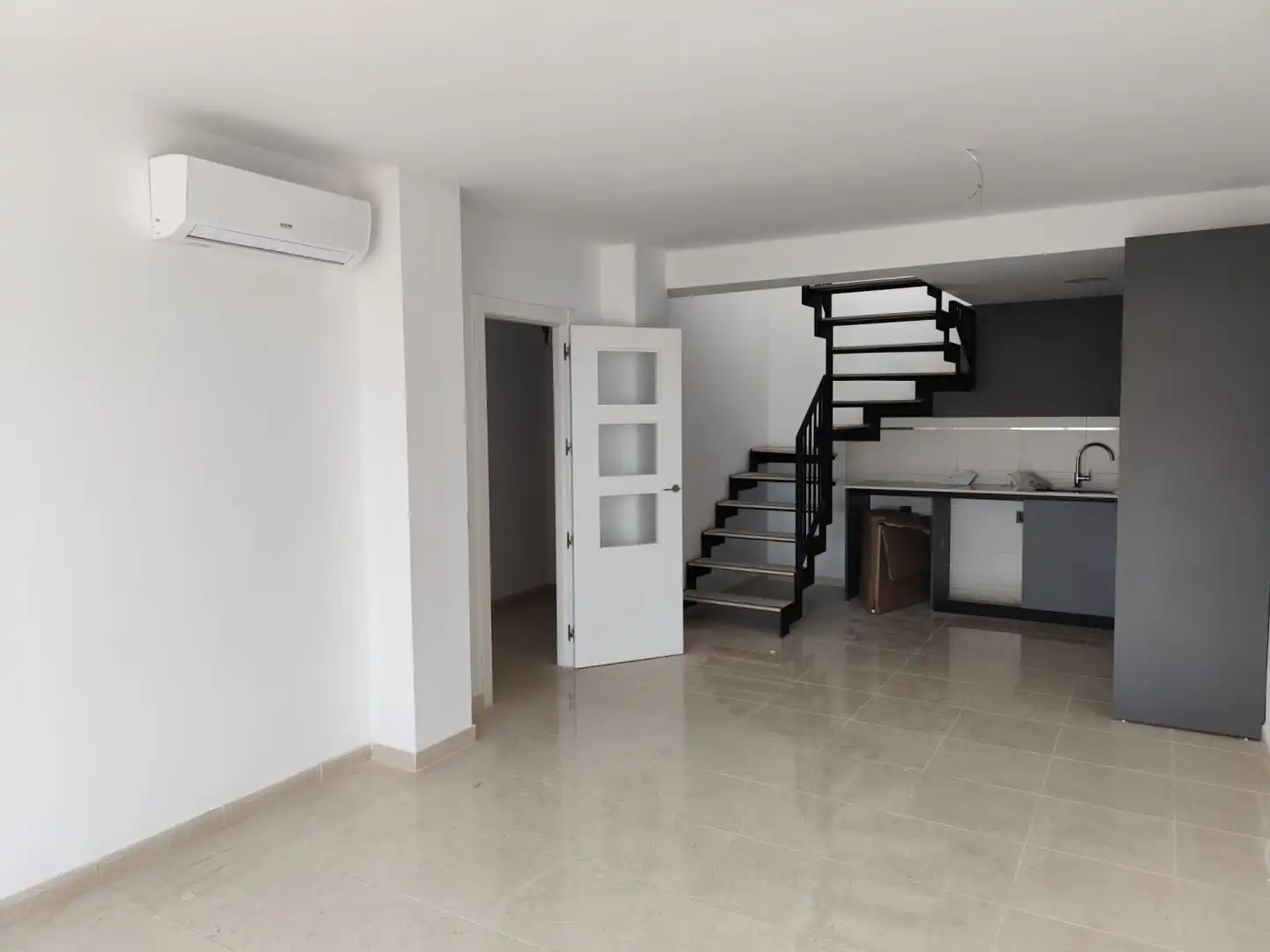New build Duplex with lift for sale in Avinguda del Primer de Maig, imagen 39