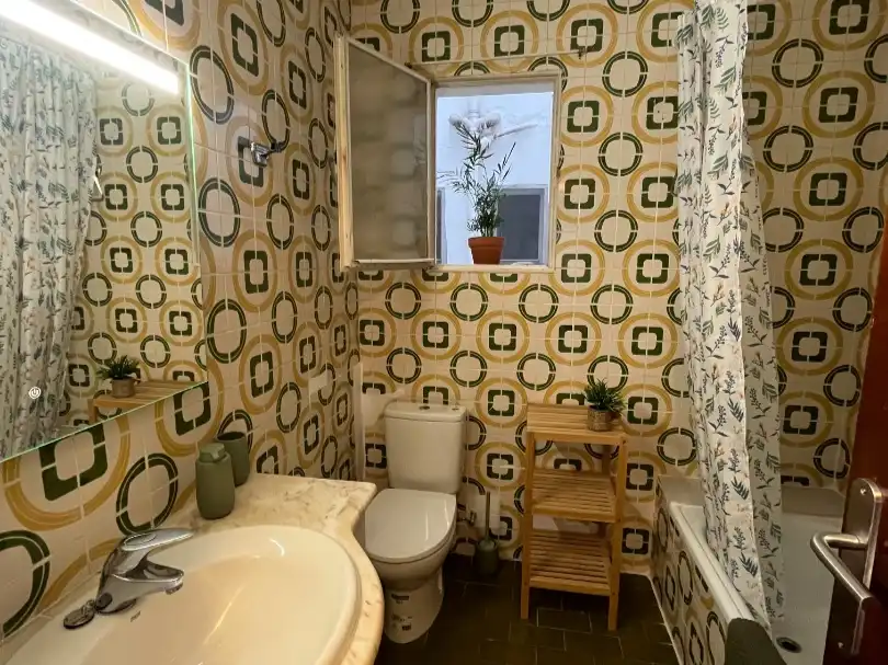 Badezimmer von Wohnung zur Miete in Dénia mit Terrasse, Möbliert und Ofen