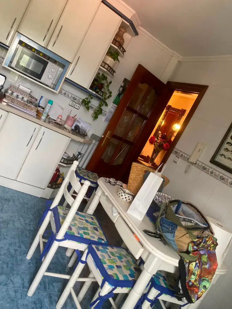 Cocina de Piso en venta en Gijón  con Calefacción, Parquet y Amueblado