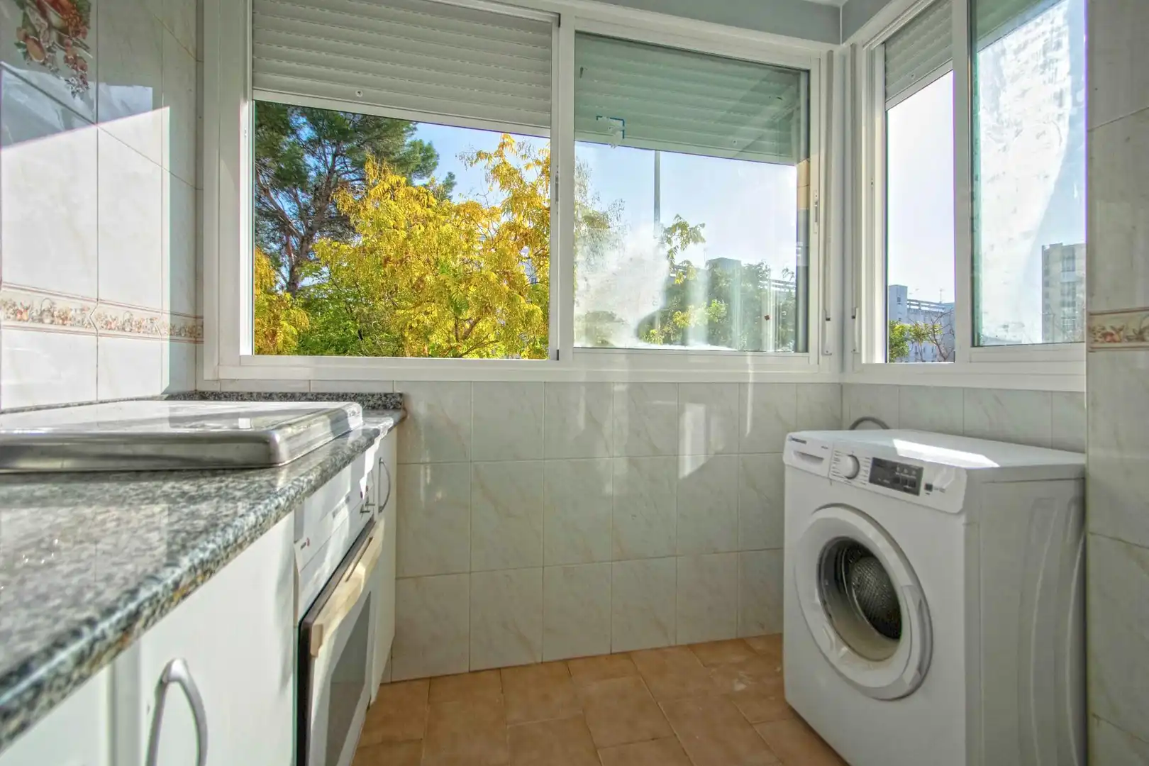 Bedroom of Flat for sale in Sevilla  with Air Conditioner