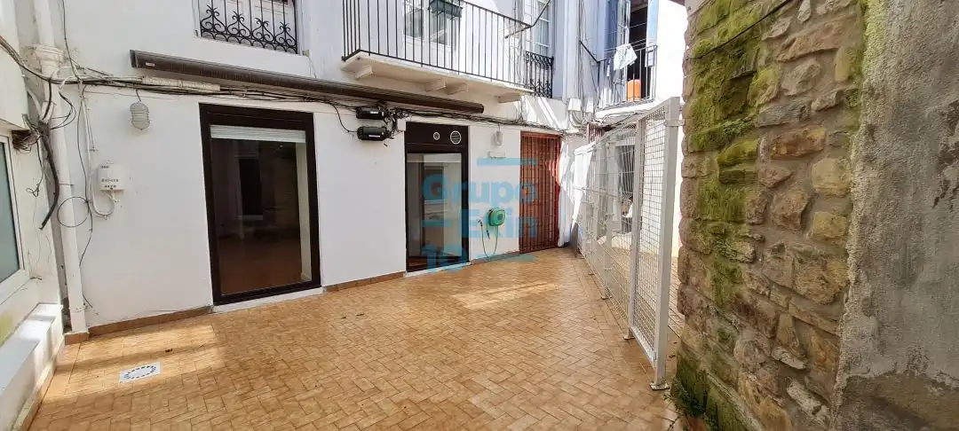 Vista exterior de Local en venta en Donostia - San Sebastián 