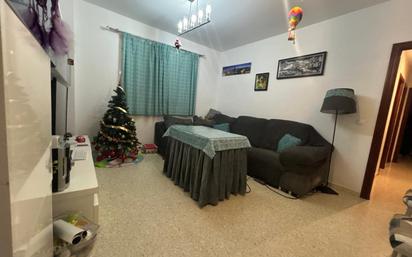 Living room of Flat for sale in Los Palacios y Villafranca  with Air Conditioner and Storage room