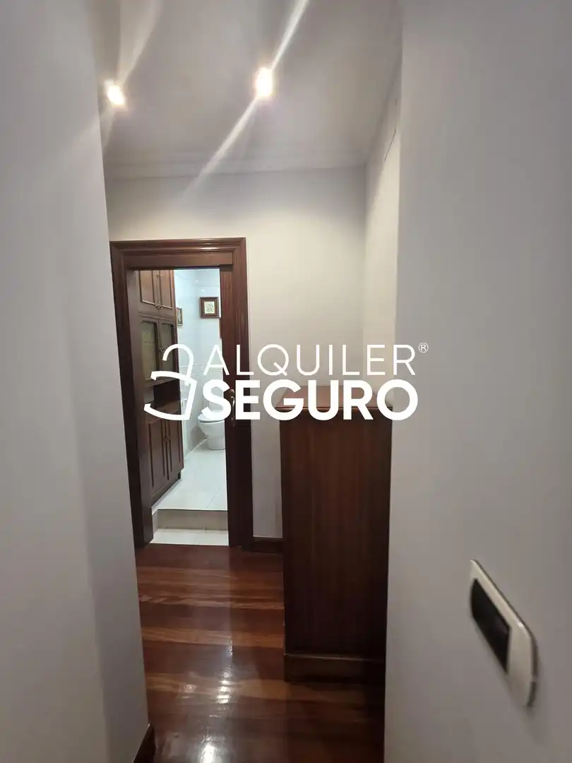 Pis amb ascensor de lloguer a Hurtado Amezaga, imagen 20