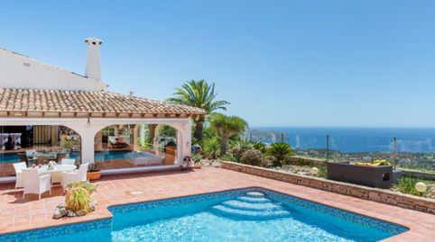 Villa mediterránea en Benitachell, Cumbre del Sol con vistas al mar