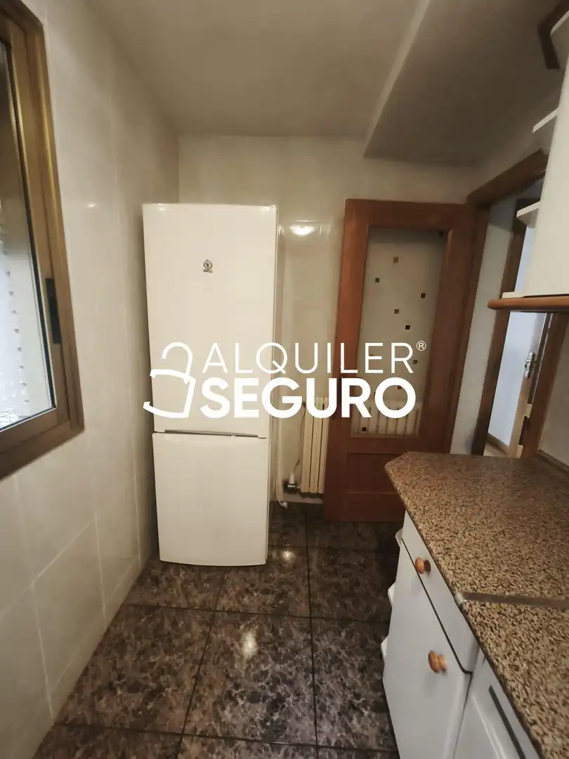 Küche von Wohnung zur Miete in Zaragoza mit Heizung und Möbliert