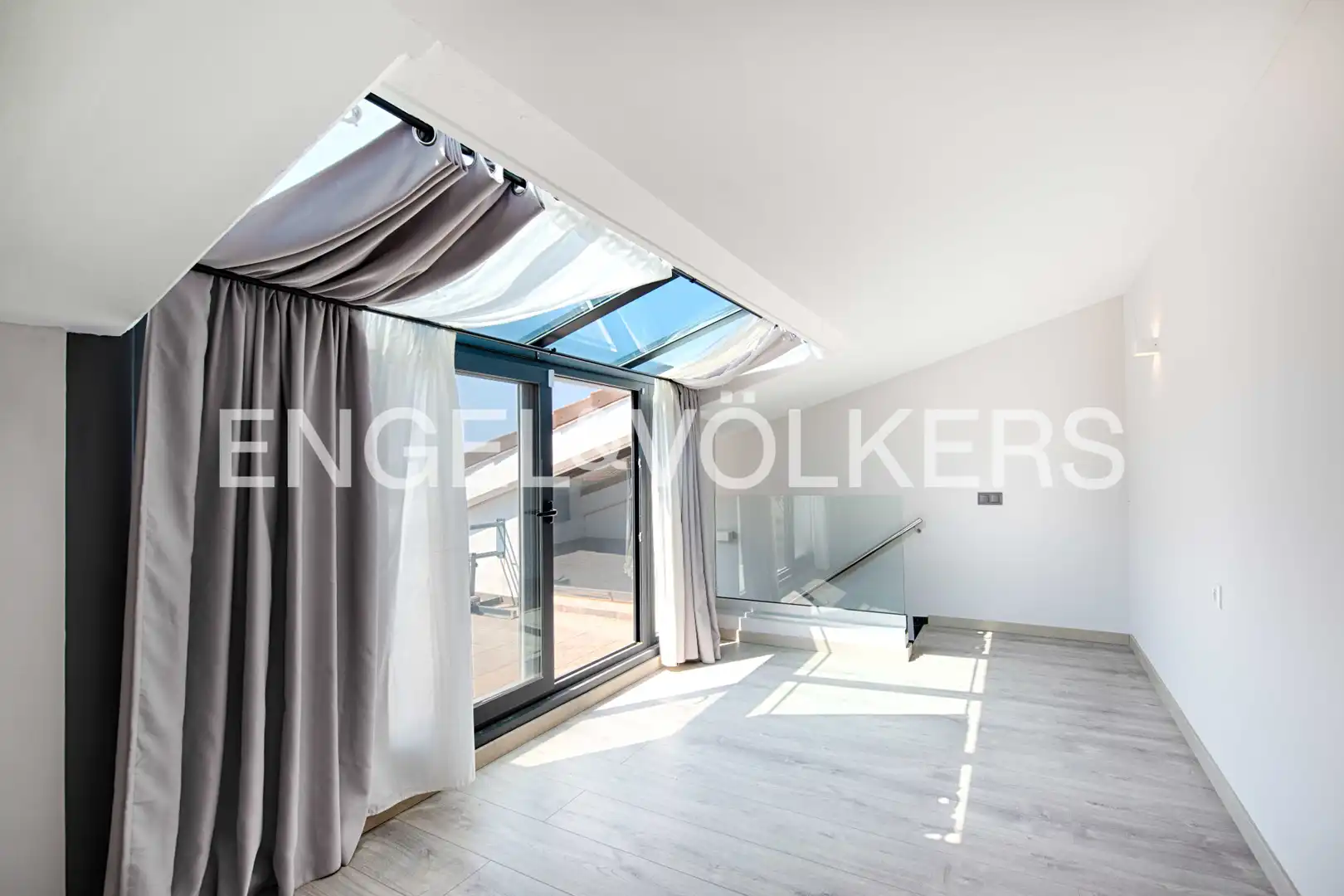 Terrasse von Maisonette zum Verkauf in Roses mit Terrasse