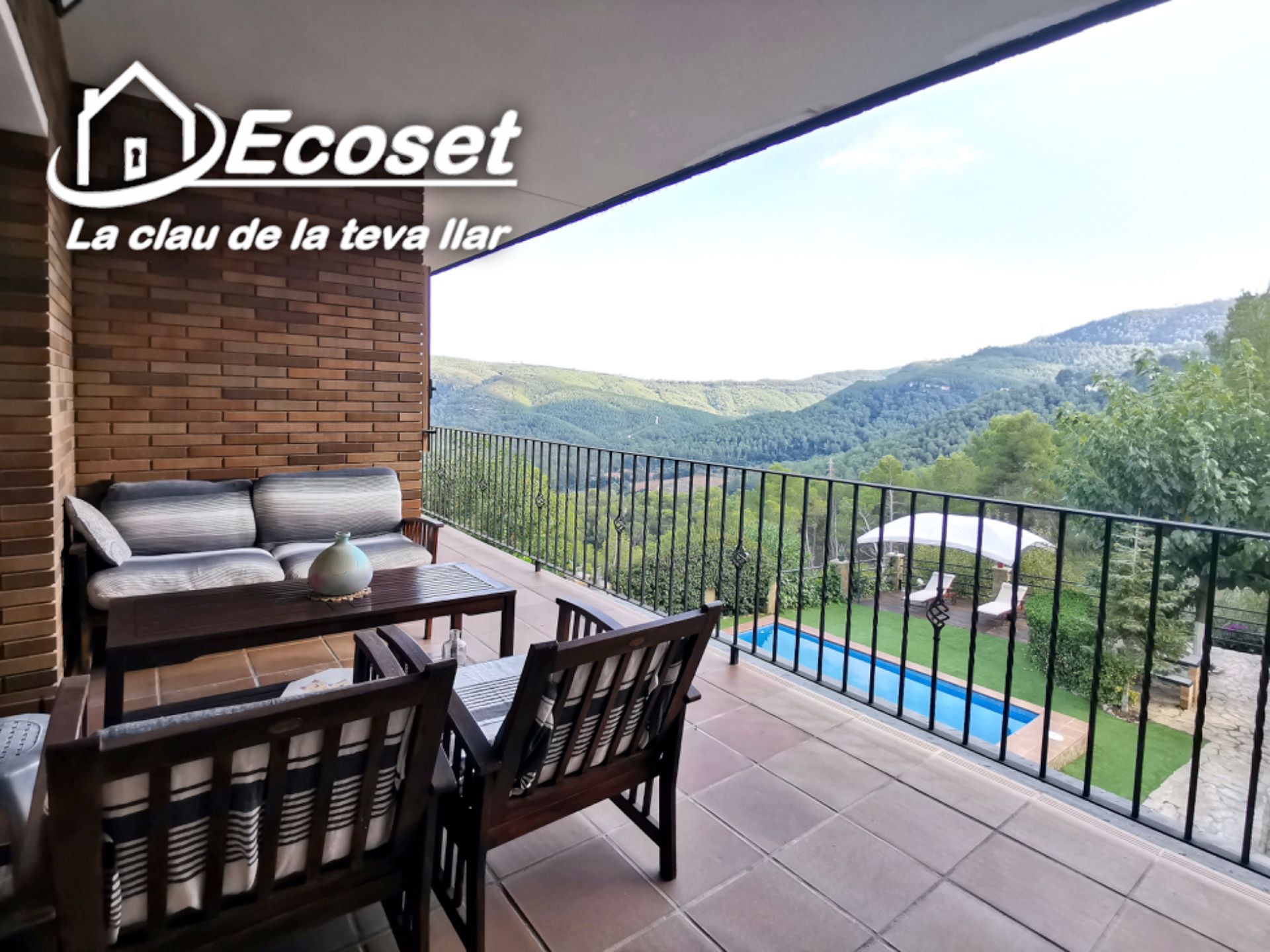 Terrassa de Casa adosada en venda en Vallirana amb Aire condicionat, Calefacció i Jardí privat